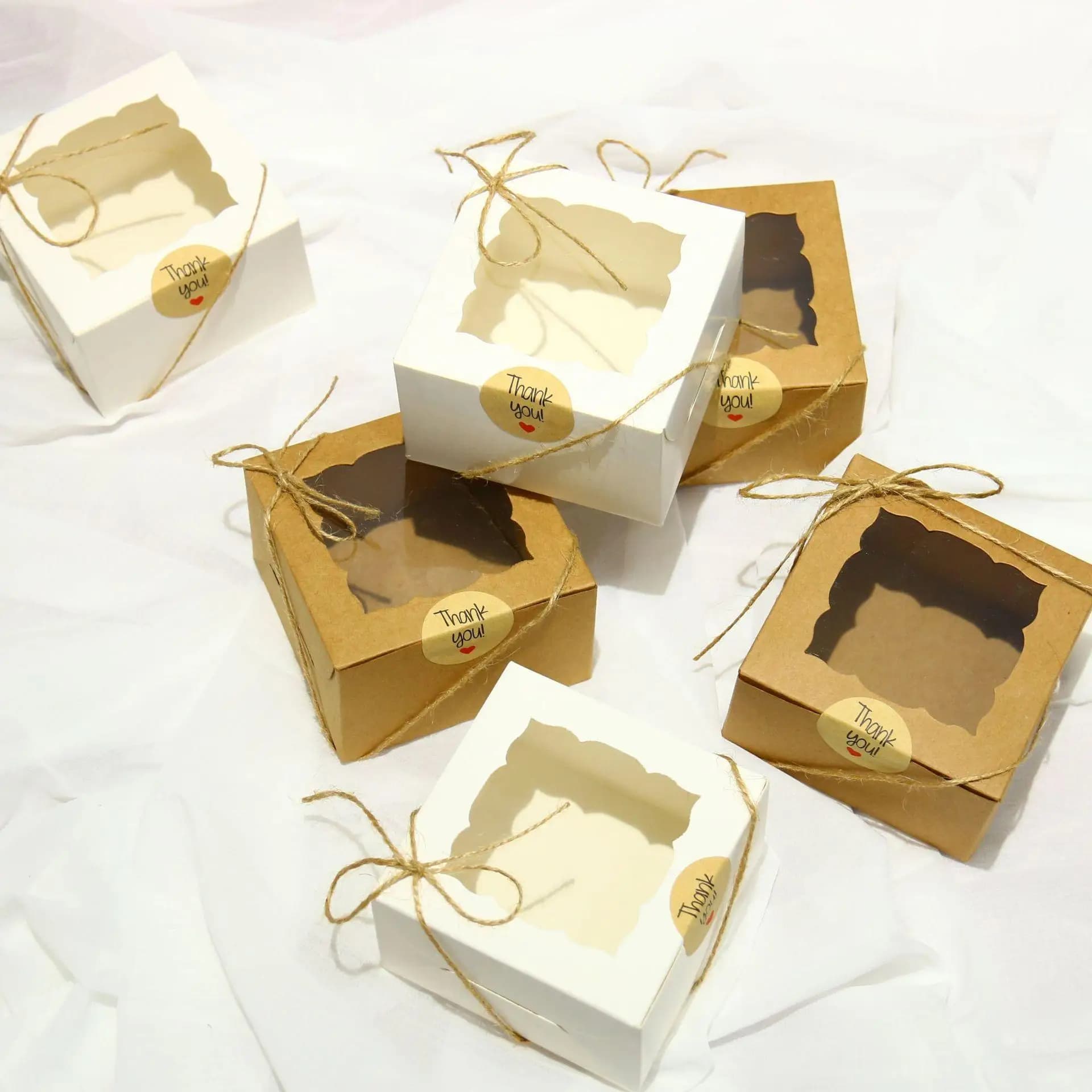 10/30/50Pcs Kraft Paper Open Window Gift Box Baking Cake Cup Favor Candy Packaging Boxes With Sticker Rope Wedding Party Decor